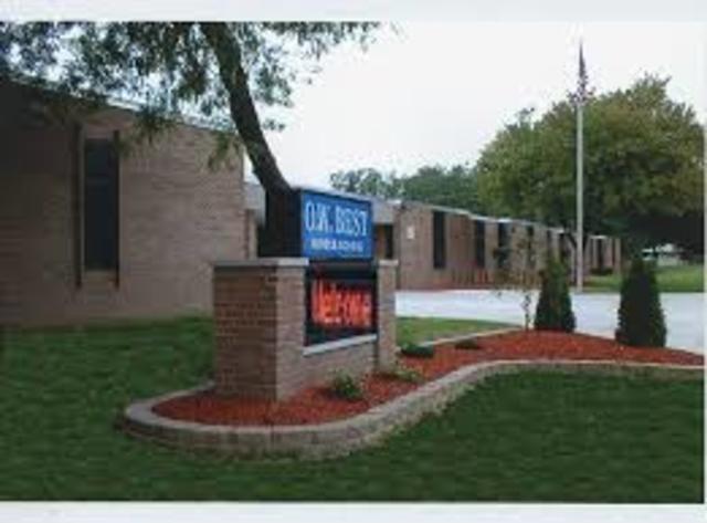 Me trasladé a la escuela alturas de Dearborn Heights.