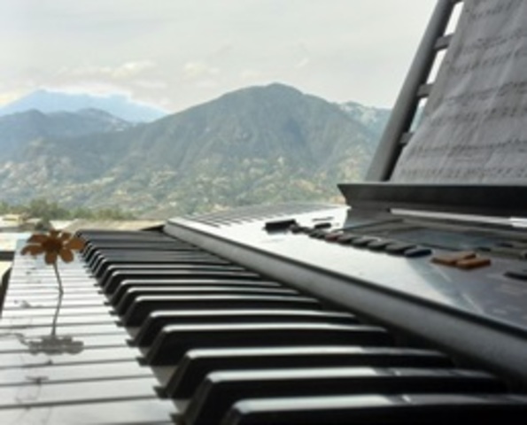 Aprendi a tocar piano