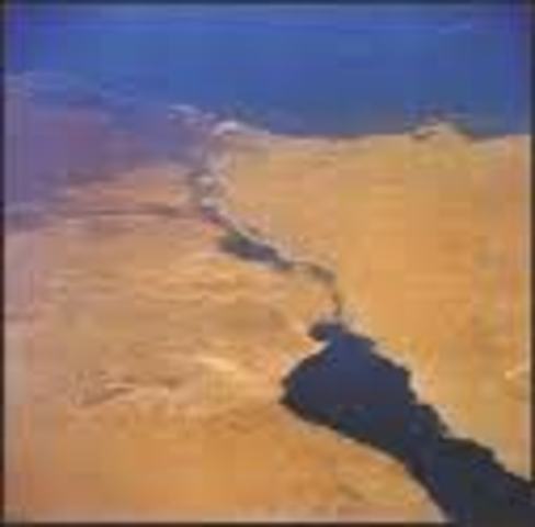 Crisis over Suez Canal