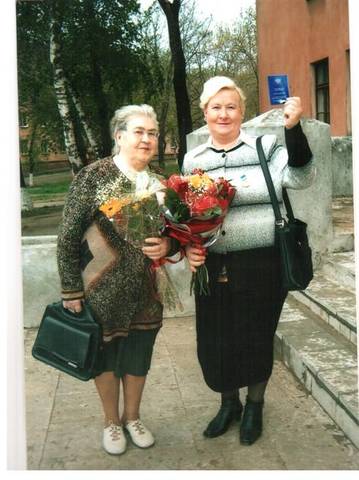 Вручение дочери награды