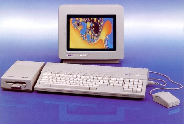 Atari presenta su primera desktop