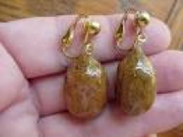 Las tumbas continuar