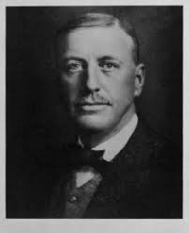 Marquis Mills Converse nació