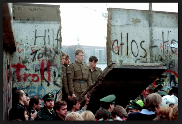 Die Berliner Mauer fall