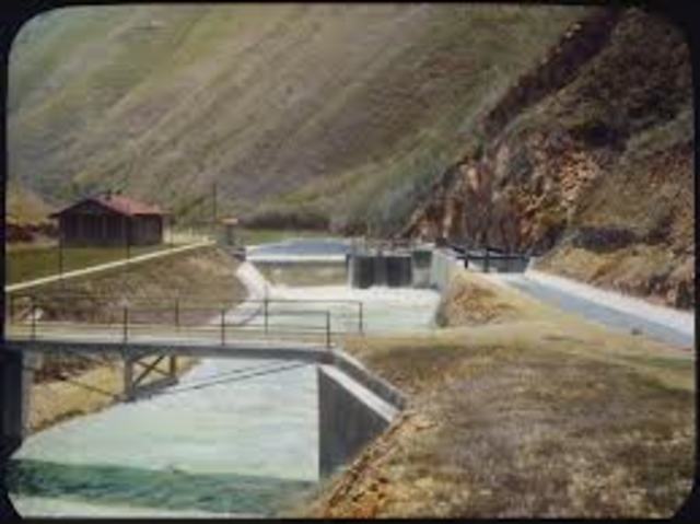 The Strawberry Dam is built