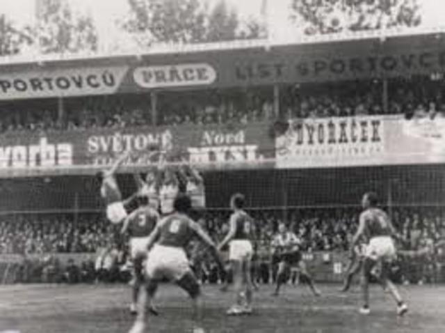 First traces of volleyball in the Olympics
