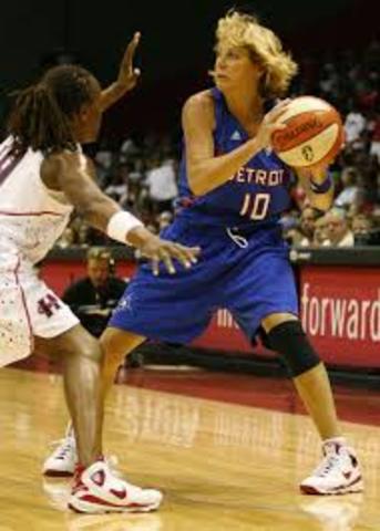 Lieberman Comes Out of Retirement