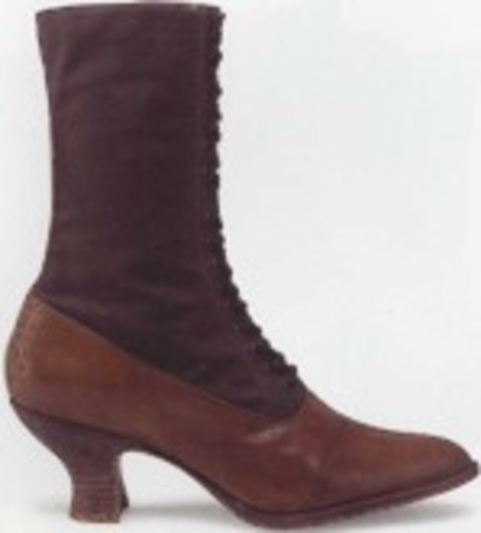 Botas Altas con Cordones