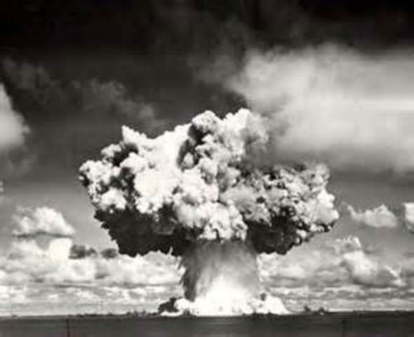 First Atomic bomb made by U.S