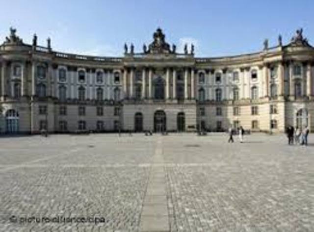 Surge universidad Alemana.