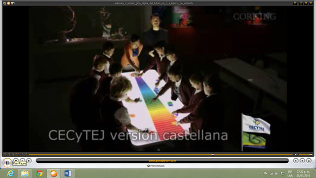 En los salones de clase tambien contaran con mesas electronicas.