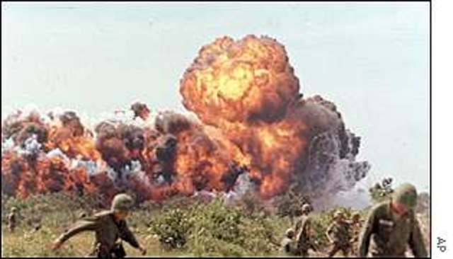 Nixon unleashes "Christmas Bomb" on Vietnam