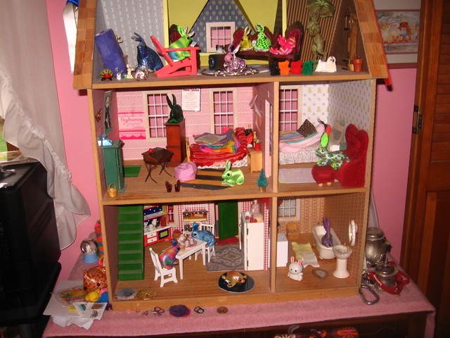 Clear area around dollhouse