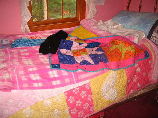 Change sheets on bed