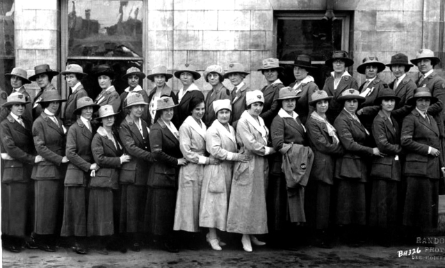 Ione V.H. Cowles appointed to the Council of National Defense's Woman's Committee