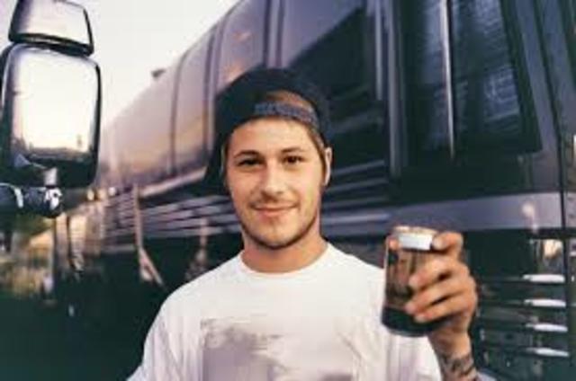 Max Helyer- Rhythum guitar