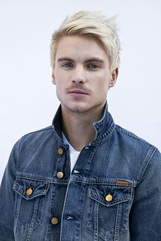 Dan Flint- Drums, Precussion, Sampling