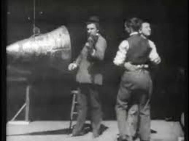 Edison develops Kinetophonograph