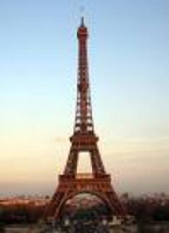 Nazis execute in Paris