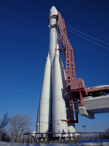 EL HOMBRE EN LA LUNA