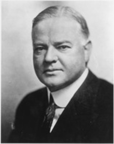Herbert Hoover is elected U.S. president