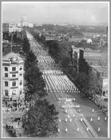 Klu Klux Klan Members March on Washington