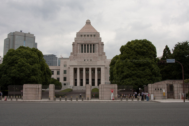 Militarist take control of Japanese Government