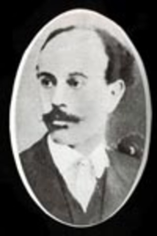 Los hermanos Serdán, Aquiles, Máximo y Carmen, junto con otros correligionarios maderistas combaten la policía de la ciudad de Puebla. Es el primer brote revolucionario.