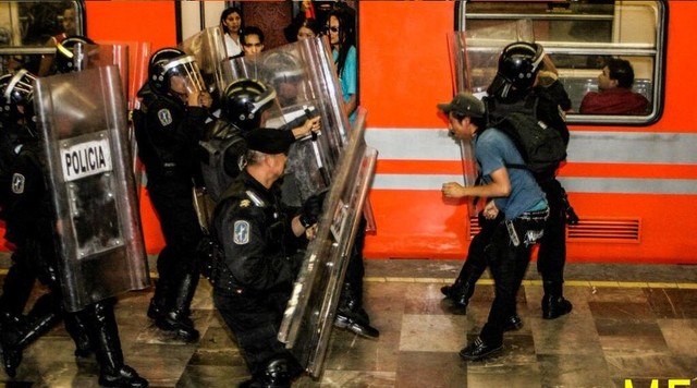 INCORPORAR 1200 POLICÍAS