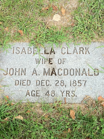 Iasabelle died due to addiction of opium