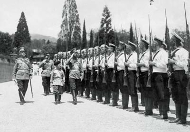 Czar takes command of the Military