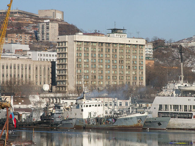 открыл партийную конференцию