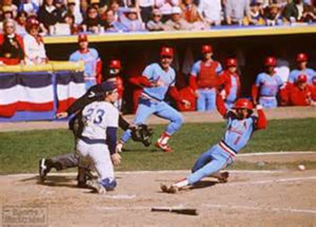 ST. louis Cardinals beat Brewers in World Series