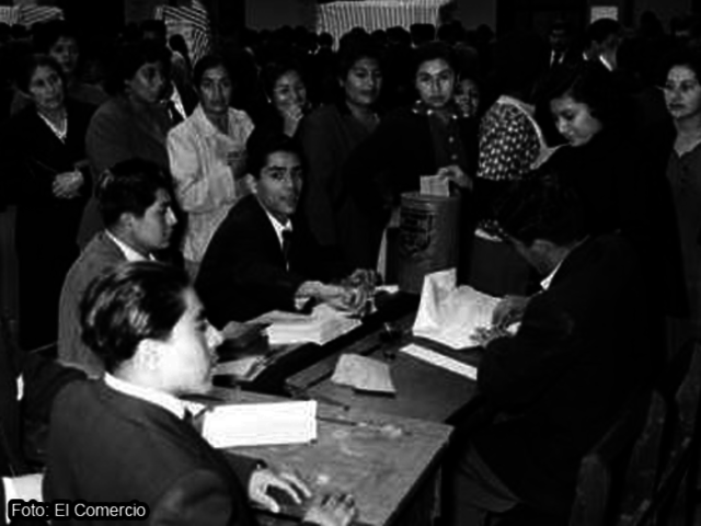 Las mujeres colombianas ejercen por primera vez el derecho al voto