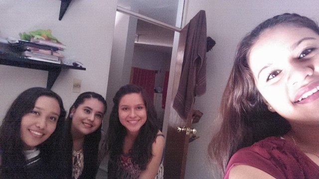 Pijamada en casa de Denis