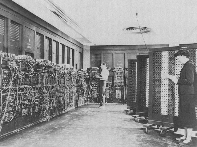 ENIAC Электронный числовой интегратор и вычислитель