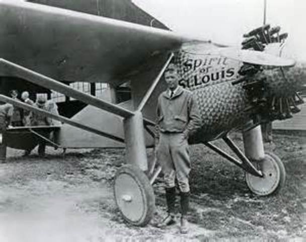 Charles Lindbergh flies across the Atlantic.