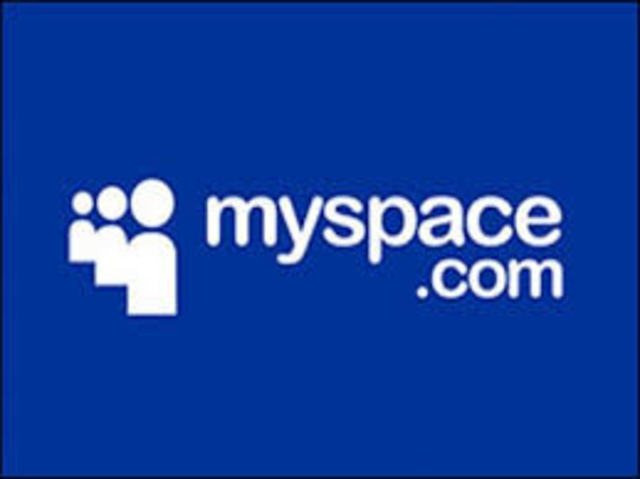 aparece la red social MySpace