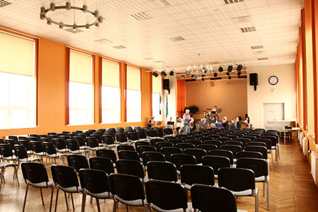 Klassikaraadio käis Pärnu Ülejõe Gümnaasiumis