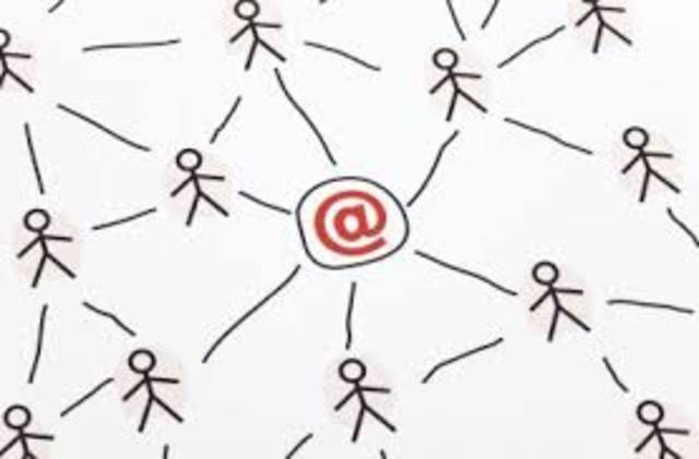 Más  de 200 millones  de habitantes en el ciberespacio