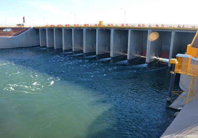 McCandles paddles through Mexico