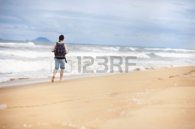 McCandless leaves his canoe