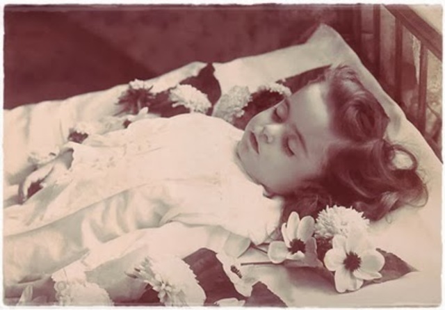 El doctor Hume se quejaba en  de que miles de niños morían a cuasa de los malos cuidados de las nodrizas.