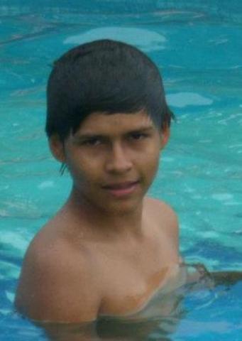 Daniel Araujo primera red social