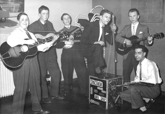 SKIFFLE GROUP