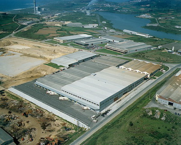 Primer centro logìstico