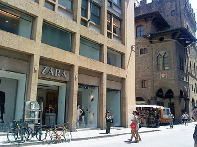 Zara inaugura su tienda número 1000