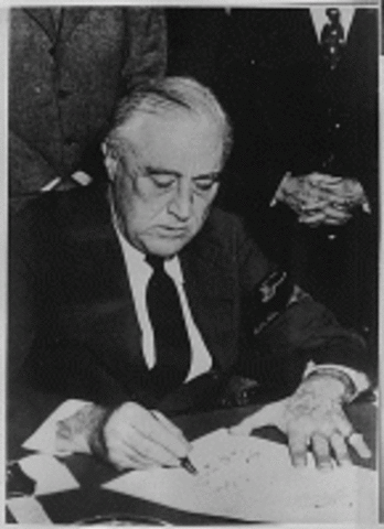 Einstein’s letter to FDR, “The Manhattan Project”