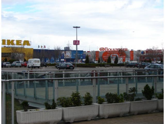 Instalación de grandes empresas comerciales