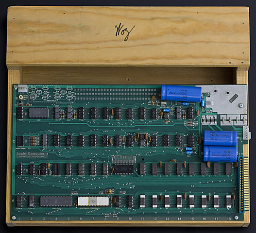 Apple-1